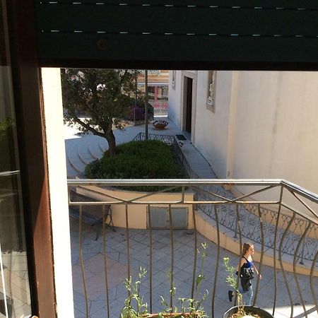 Grazioso Monolocale Villa Палау Екстериор снимка