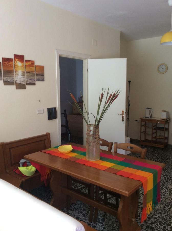 Grazioso Monolocale Villa Палау Екстериор снимка